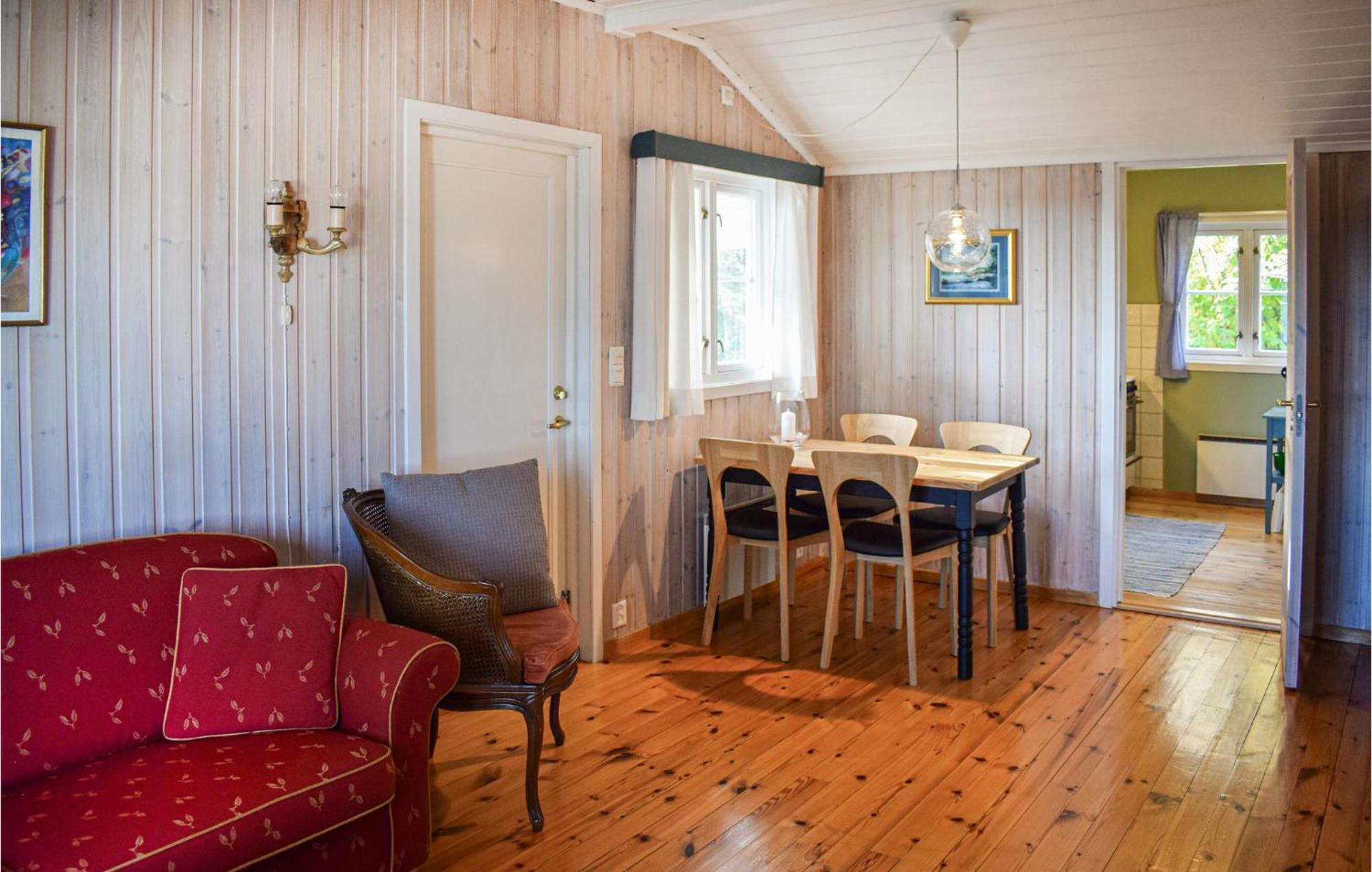 Beautiful Home In Aros With Kitchen Fagerstrand Kültér fotó